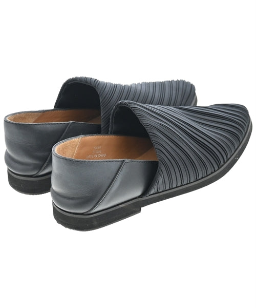 PLEATS PLEASE รองเท้า อื่น