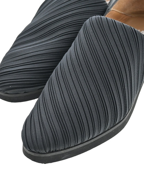 PLEATS PLEASE รองเท้า อื่น