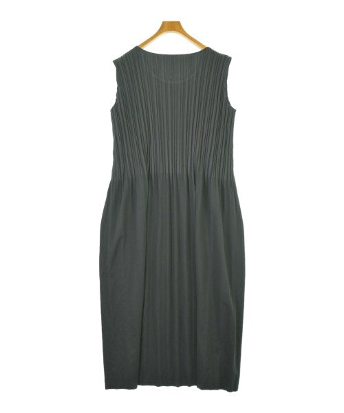 PLEATS PLEASE ชุดเดรส