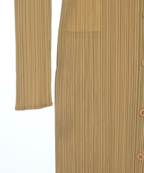 PLEATS PLEASE เดรสที่เป็นเสื้อเชิ้ตตัวยาว