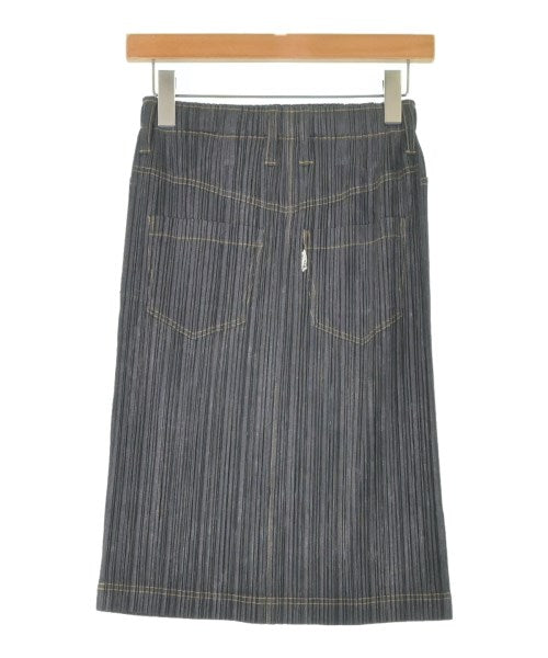 PLEATS PLEASE กระโปรงยาวถึงเข่า
