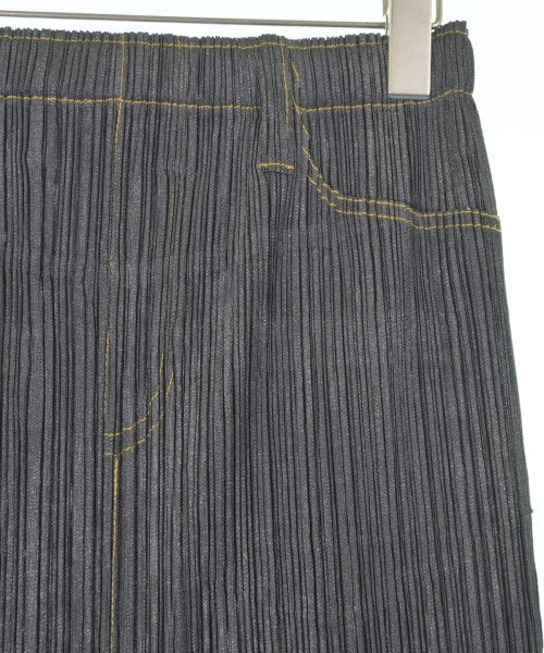 PLEATS PLEASE กระโปรงยาวถึงเข่า