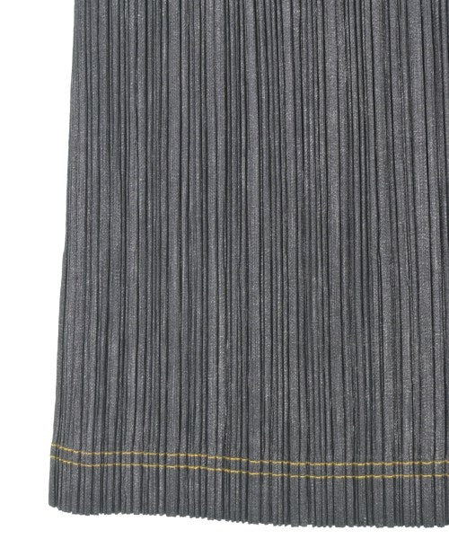 PLEATS PLEASE กระโปรงยาวถึงเข่า