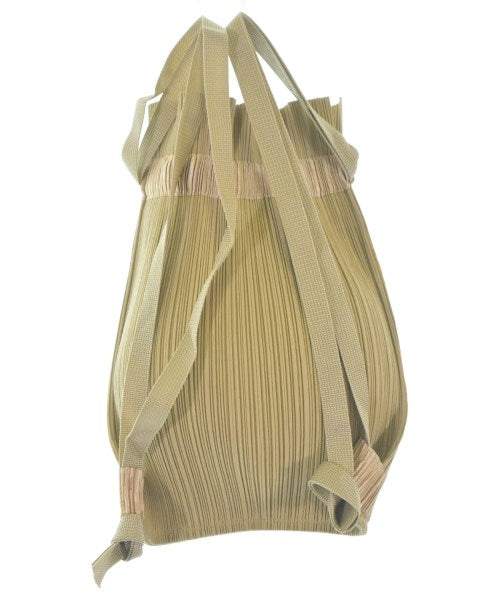 PLEATS PLEASE เป้สะพายหลัง