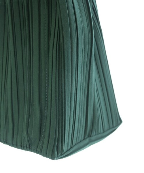 PLEATS PLEASE กระเป๋าถือ