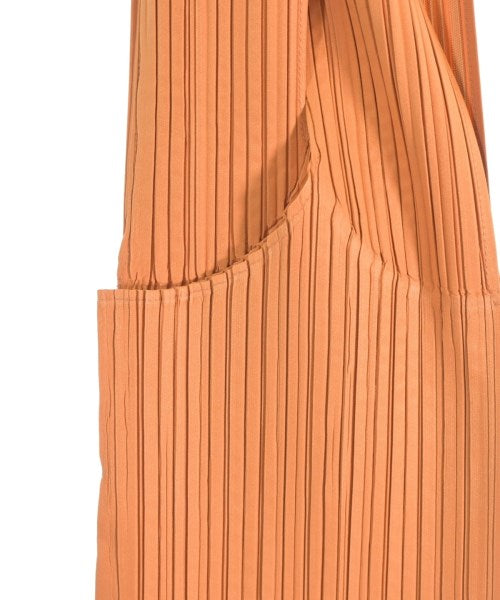 PLEATS PLEASE กระเป๋าถือขนาดใหญ่