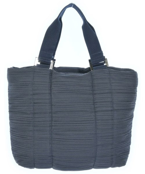 PLEATS PLEASE กระเป๋าถือ