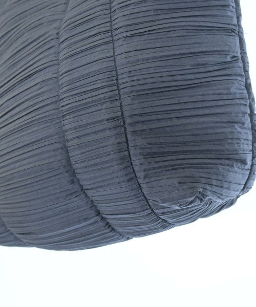 PLEATS PLEASE กระเป๋าถือ
