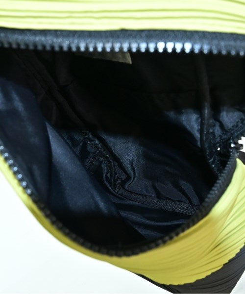 PLEATS PLEASE กระเป๋าสะพาย