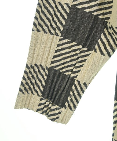 PLEATS PLEASE เสื้อยืด/เสื้อท็อปส์