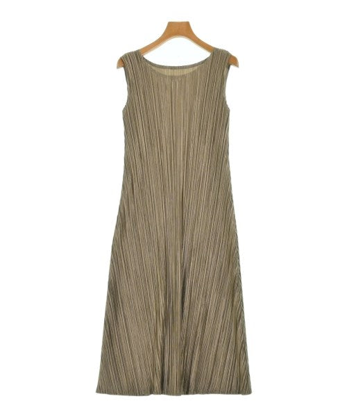 PLEATS PLEASE ชุดเดรส