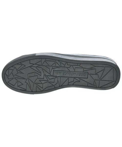 ISSEY MIYAKE MEN รองเท้าผ้าใบ