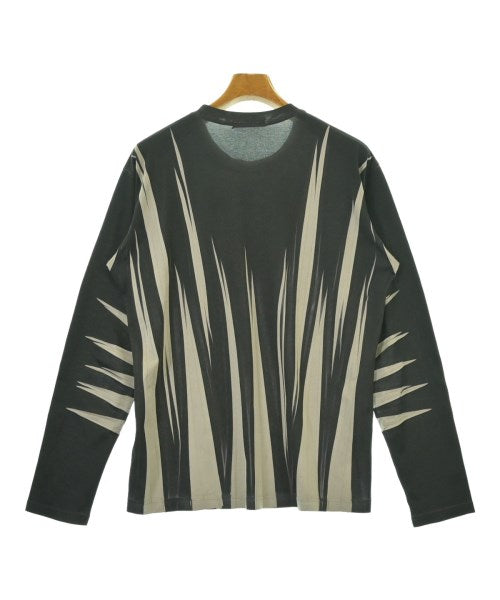 ISSEY MIYAKE เสื้อยืด/เสื้อท็อปส์
