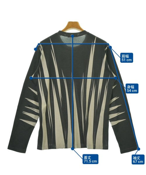 ISSEY MIYAKE เสื้อยืด/เสื้อท็อปส์