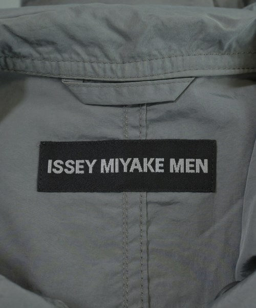 ISSEY MIYAKE MEN เสื้อโค้ท อื่น