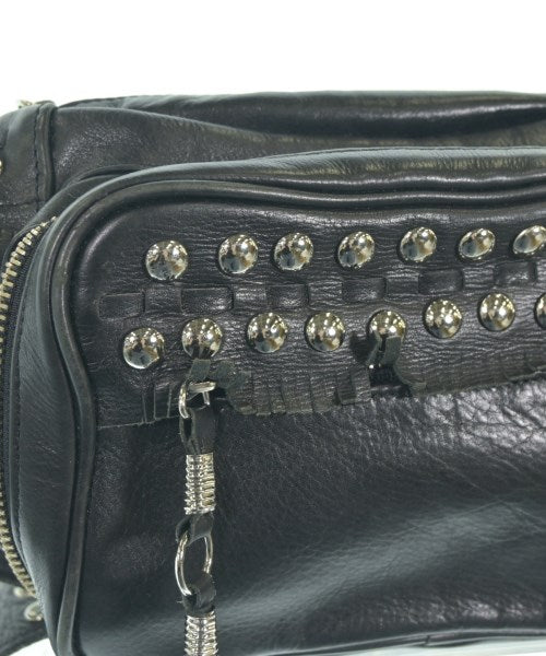 LIMI feu กระเป๋าสะพาย