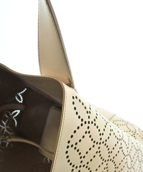 ALAIA กระเป๋าถือขนาดใหญ่