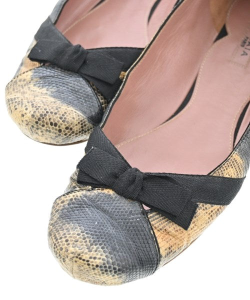 ALAIA รองเท้าบัลเล่ต์/รองเท้าโอเปร่า
