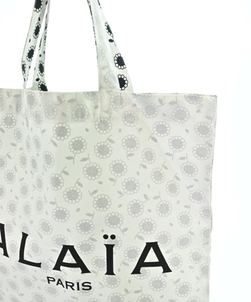 ALAIA กระเป๋าถือขนาดใหญ่