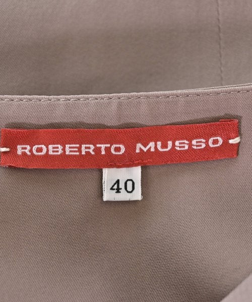 ROBERTO MUSSO กระโปรงยาวถึงเข่า