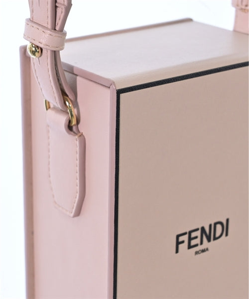 FENDI กระเป๋าสะพาย