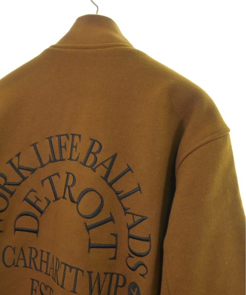 Carhartt แจ็คเก็ตสนามกีฬา