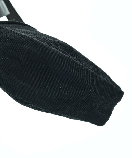 Carhartt กระเป๋าสะพาย