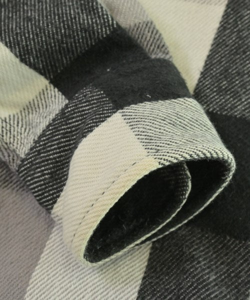 Carhartt เสื้อลำลอง