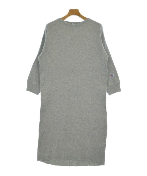 CHAMPION ชุดเดรส