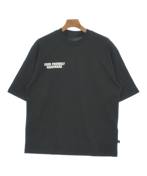 ALPHA เสื้อยืด/เสื้อท็อปส์
