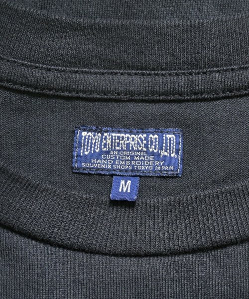 Toyo Enterprise เสื้อยืด/เสื้อท็อปส์
