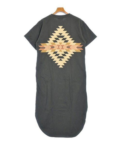 PENDLETON ชุดเดรส