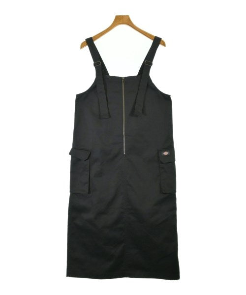 Dickies ชุดเดรส