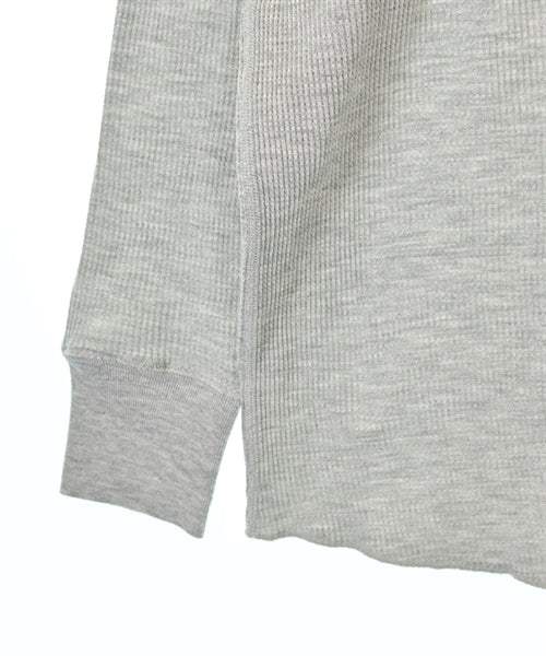 Hanes เสื้อยืด/เสื้อท็อปส์