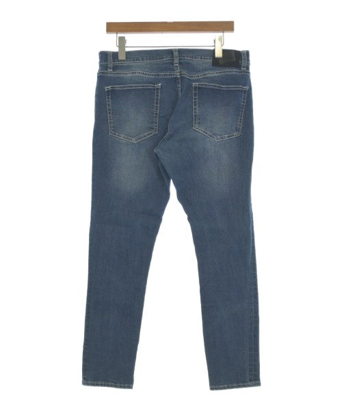 Hanes ยีนส์