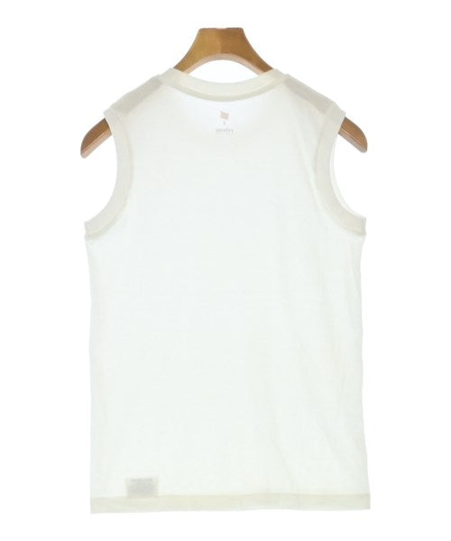 Hanes เสื้อยืด/เสื้อท็อปส์