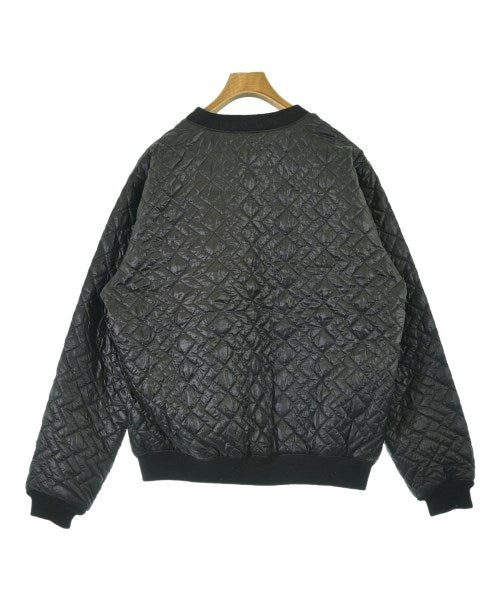 MONITALY เสื้อยืด/เสื้อท็อปส์