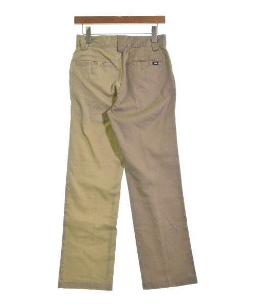 STUSSY ชิโน่