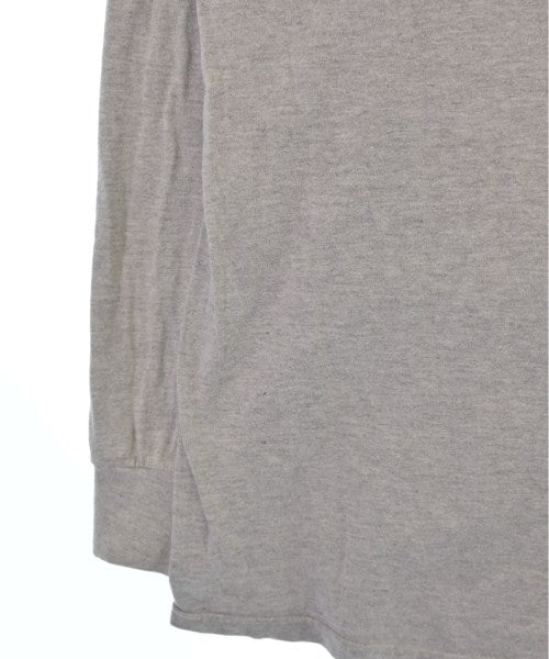 STUSSY เสื้อยืด/เสื้อท็อปส์