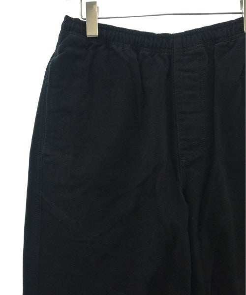 STUSSY ชิโน่