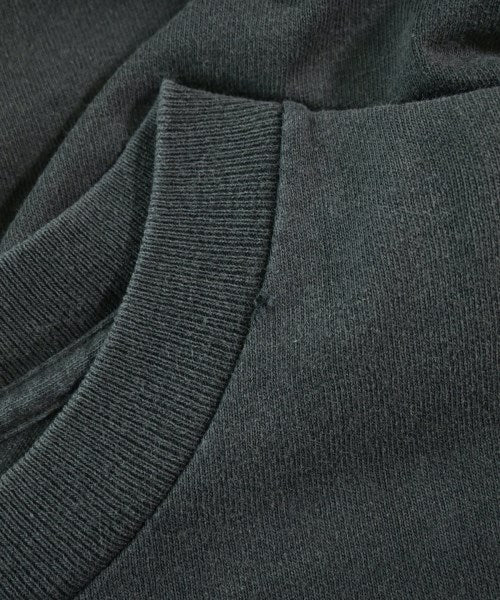 STUSSY เสื้อยืด/เสื้อท็อปส์