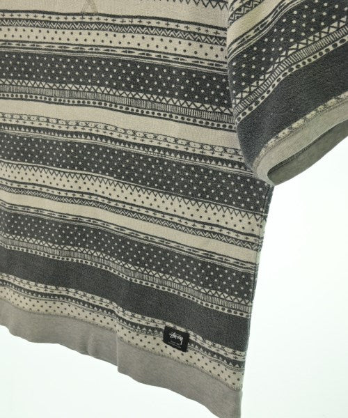 STUSSY เสื้อยืด/เสื้อท็อปส์
