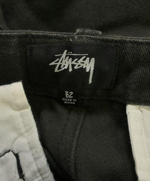 STUSSY ชิโน่