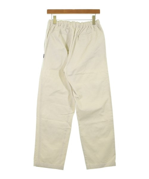 STUSSY ชิโน่