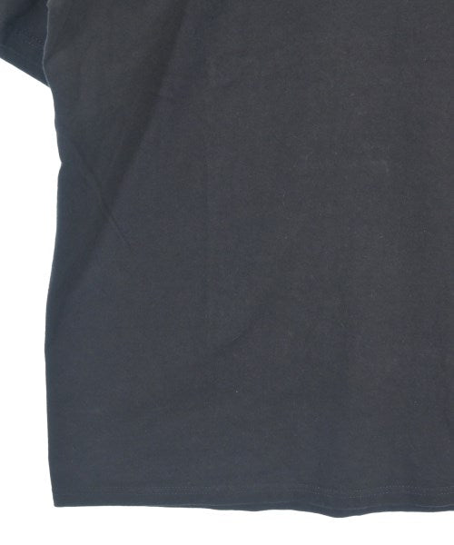 STUSSY เสื้อยืด/เสื้อท็อปส์