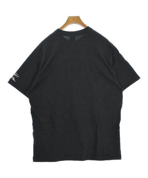 STUSSY เสื้อยืด/เสื้อท็อปส์