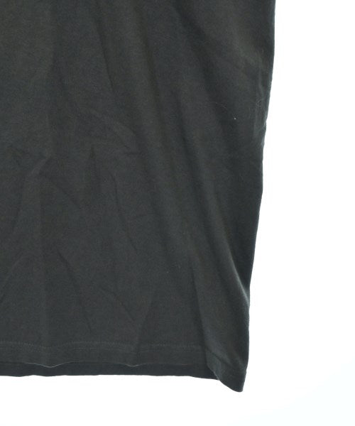 STUSSY เสื้อยืด/เสื้อท็อปส์