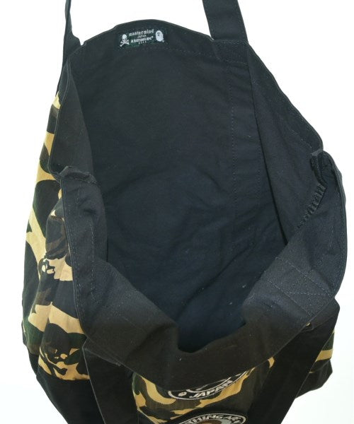 A BATHING APE กระเป๋าถือขนาดใหญ่
