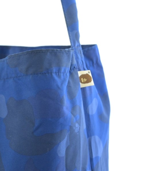 A BATHING APE กระเป๋าสะพาย