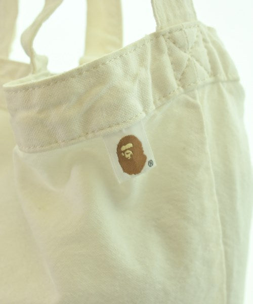 A BATHING APE กระเป๋าถือขนาดใหญ่